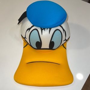 Disney Park Donald Duck hat